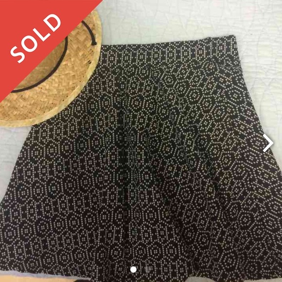 🚫SOLD🚫🚫🚫 NWOT!! High waisted skater skirt 😈