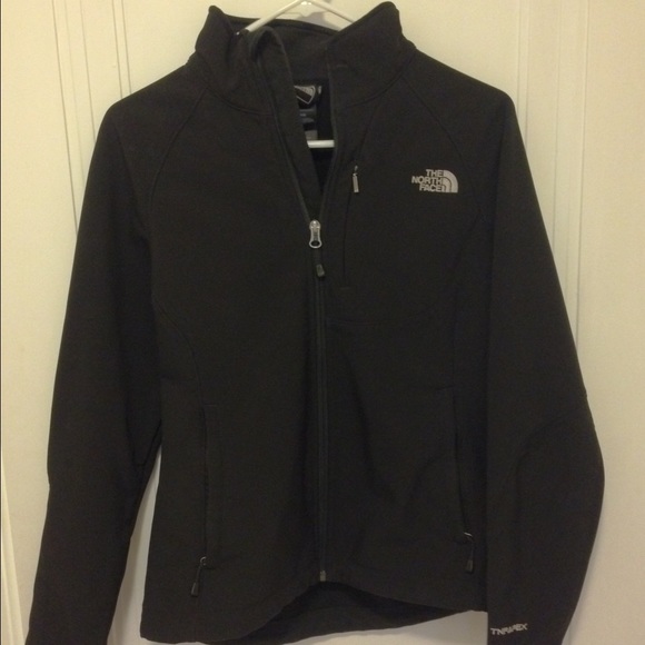 Black north face jacket