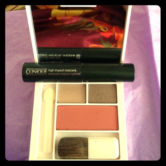 Clinique! Eyeshadow, Blush, Mascara Set!