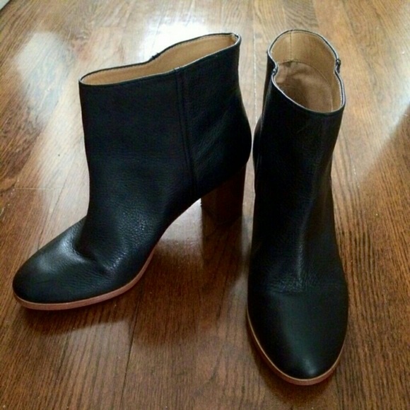 Joe Fresh black ankle boots size 6 - Picture 1 of 1