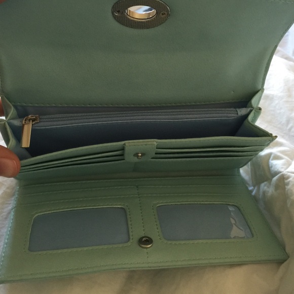 Wallet - Picture 3 of 3