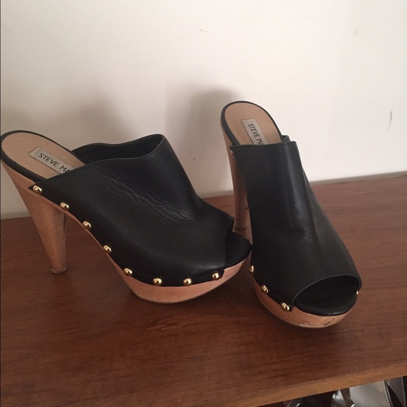 Black Steve Madden Clog