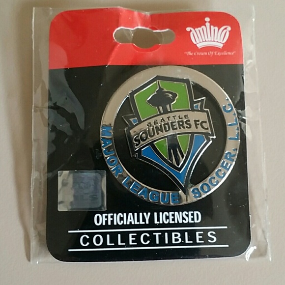 Soccer lapel pin