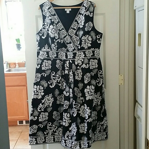 Black an white sun dress