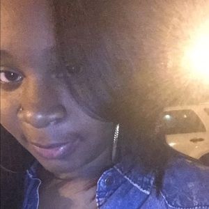 Meet your Posher, Ciera