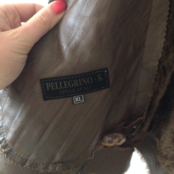 Fur coat, with a hood - Picture 3 of 3