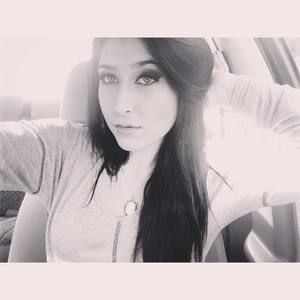 Meet your Posher, Jade