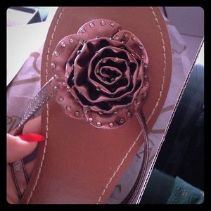 Flower sandals