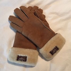Ugg Gloves