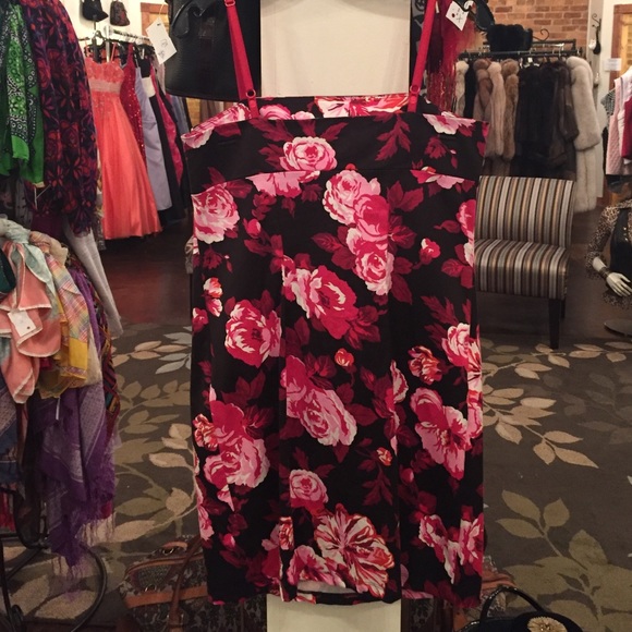 Cache pink/red flower dress - Picture 4 of 4