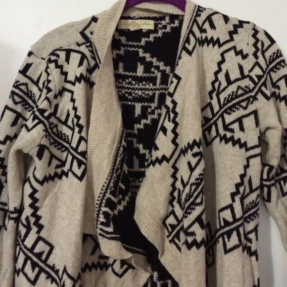 Tribal cardigan - Picture 2 of 3