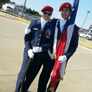 Meet your Posher, Christine