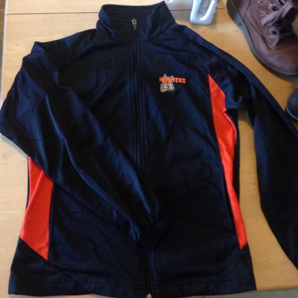 Authentic Hooters sportswear jacket