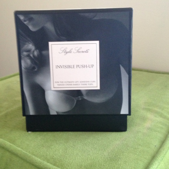Victoria's Secret Invisible Push Up Adhesive Bra