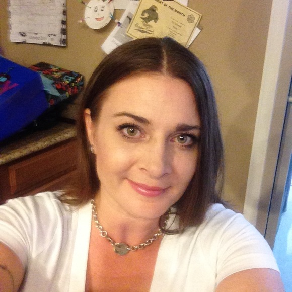 Meet your Posher, Rachael - Picture 1 of 1