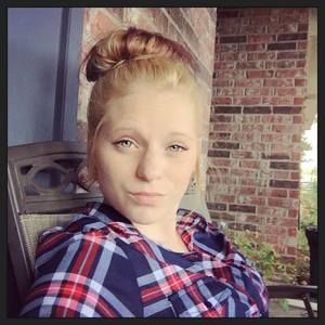 Meet your Posher, Kaitlynn