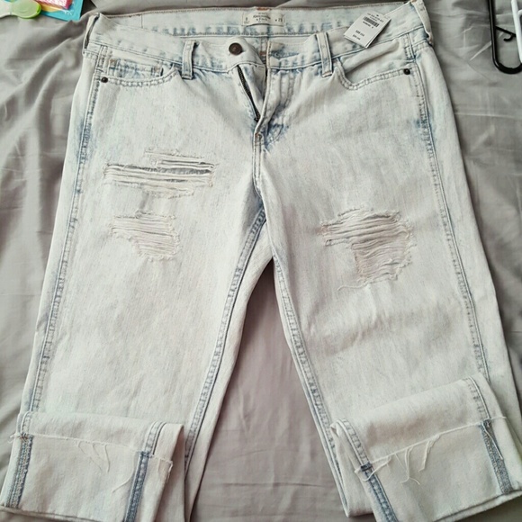 Abercrombie and fitch capri style