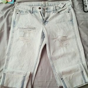 Abercrombie and fitch capri style