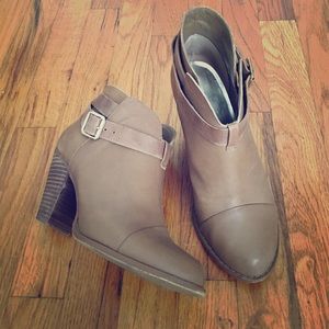Bebe taupe leather ankle boot