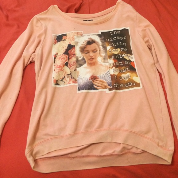 Marilyn Monroe sweater 💋