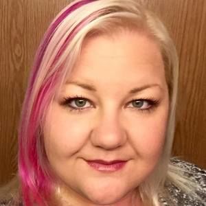 Meet your Posher, Angie