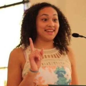 Meet your Posher, Cynthia