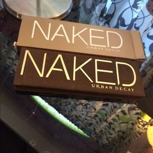 NOT AUTHENTIC!! Naked palette