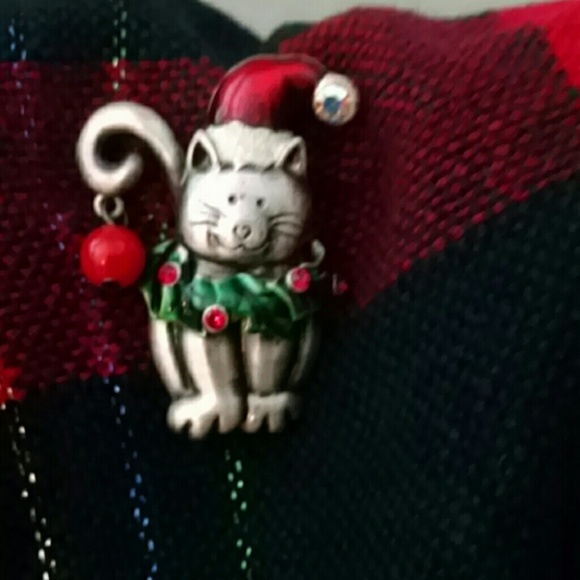 CHRISTMAS PIN - Picture 2 of 2