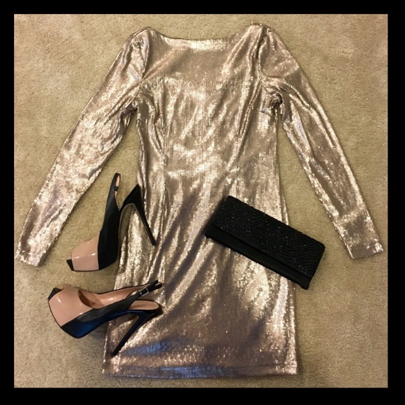 💁🏻NWT Perfect Sequin Dress