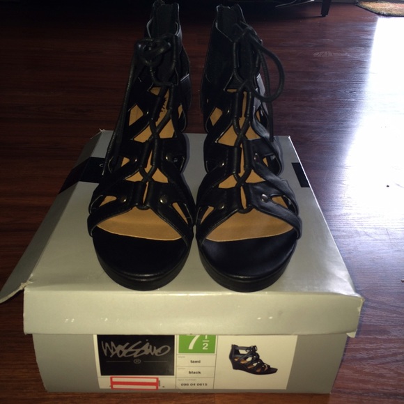 Tami Wedge Sandals