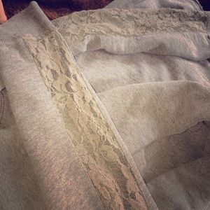 Hollister pull over hoodie W/ lace sleeves:)