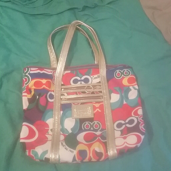 Authentic Coach purse! FINAL MARKDOWN NEEDS TO GO!