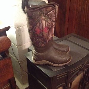 Under Armour Women's H.A.W. Rubber Boots