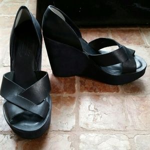 PRICE DROP Kork-ease!