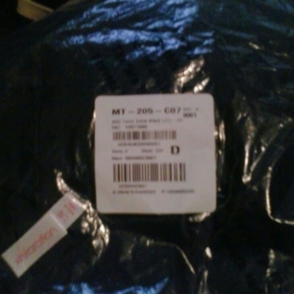 Black sheath dress w/shoulder details - Picture 4 of 4