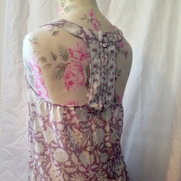 SOLD American Eagle // Floral Loose Tank Top - Picture 4 of 4