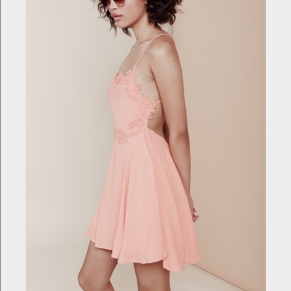 24 HOUR SALE 💥 For Love & Lemons Sahara Dress!
