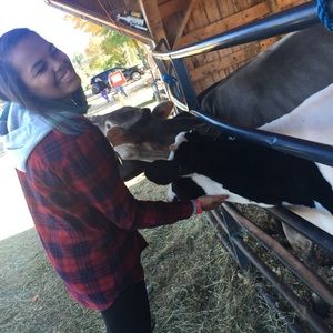 Meet your Posher, Adrianna