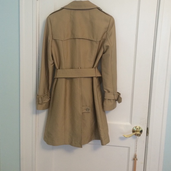 Coat . - Picture 2 of 2