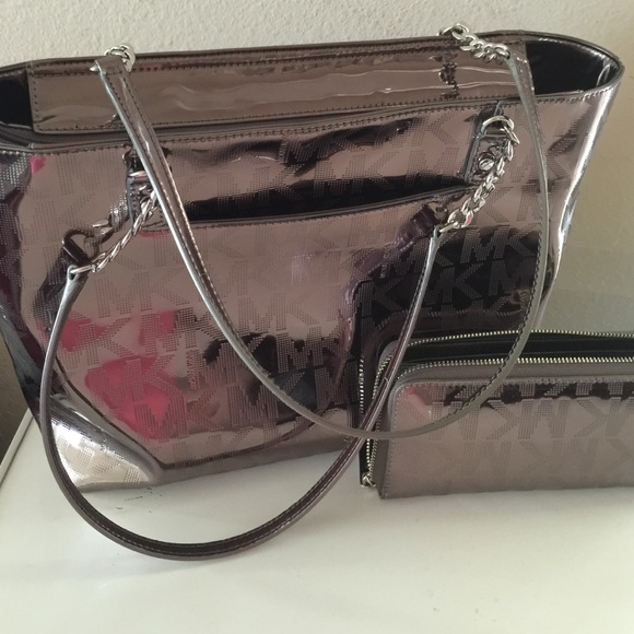 Michael Kors Nickel Metallic Purse and Wallet