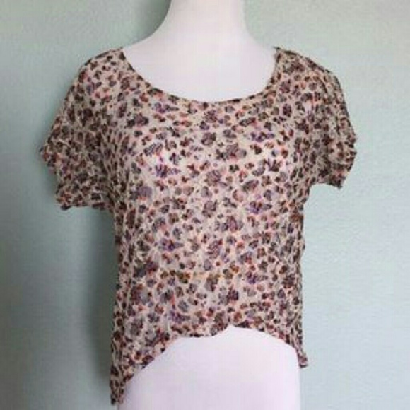 Gianni Bini floral lace crop top M