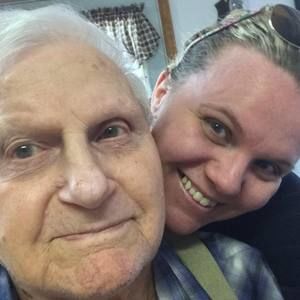 Meet your Posher, Lia