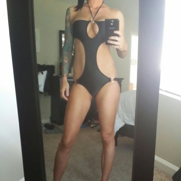 NWOT  1 piece swimsuit - Picture 2 of 2
