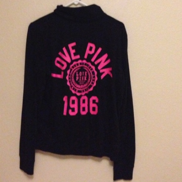 Black and Pink VS half zip