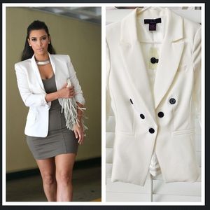 🆕 White Blazer