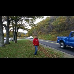 Meet your Posher, Julia