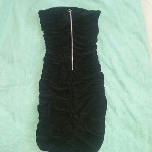 Small black dress with zipper
