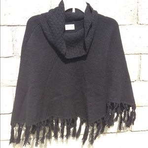 Black cashmere poncho by Sutton | Studio