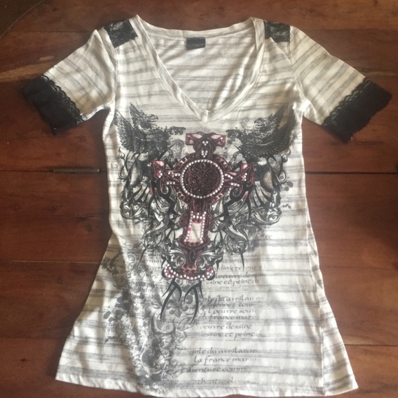 Day trip cross shirt