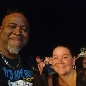 Meet your Posher, Desmond